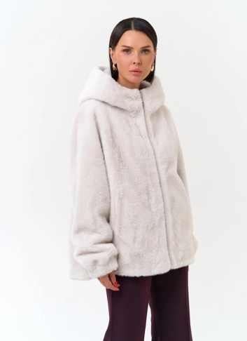 Женская шуба из эко меха с капюшоном фото