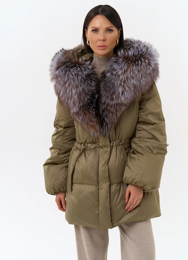 Женский пуховик с капюшоном из меха блюфрост модель № 31883 универмаг малина