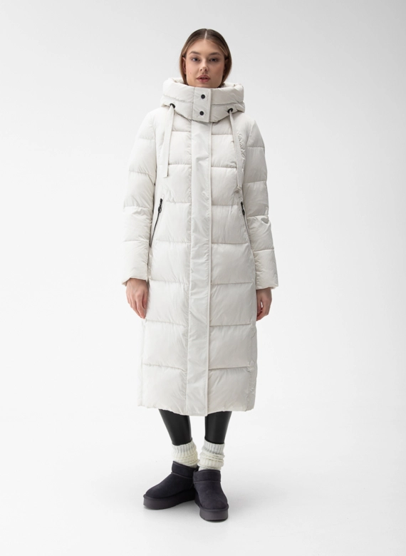 Женский пуховик с капюшоном 